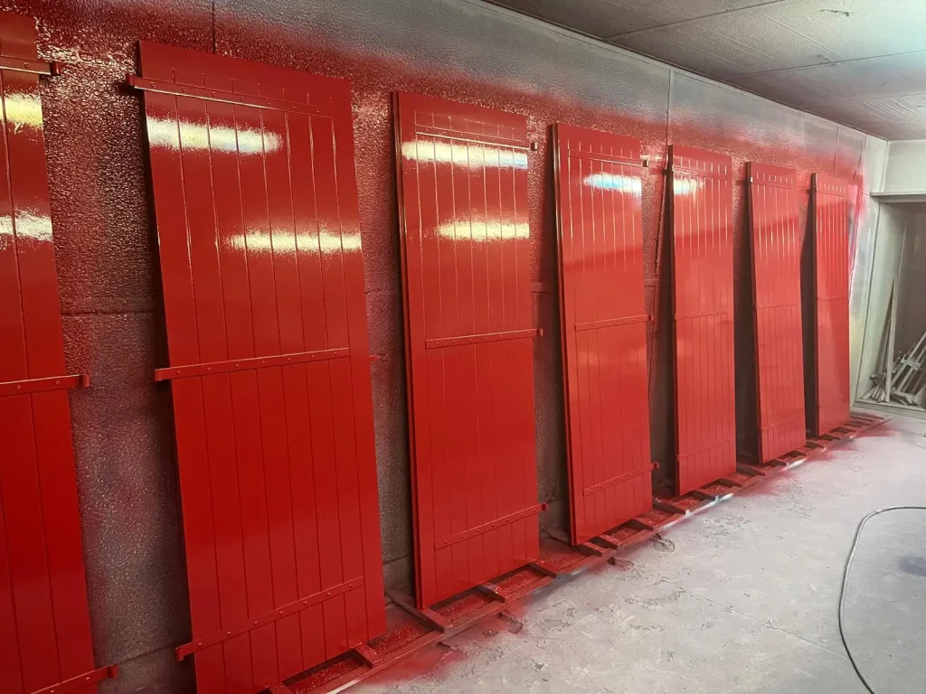 Réalisation d'une peinture extérieure à L'ile d'Yeu par Riou Freres